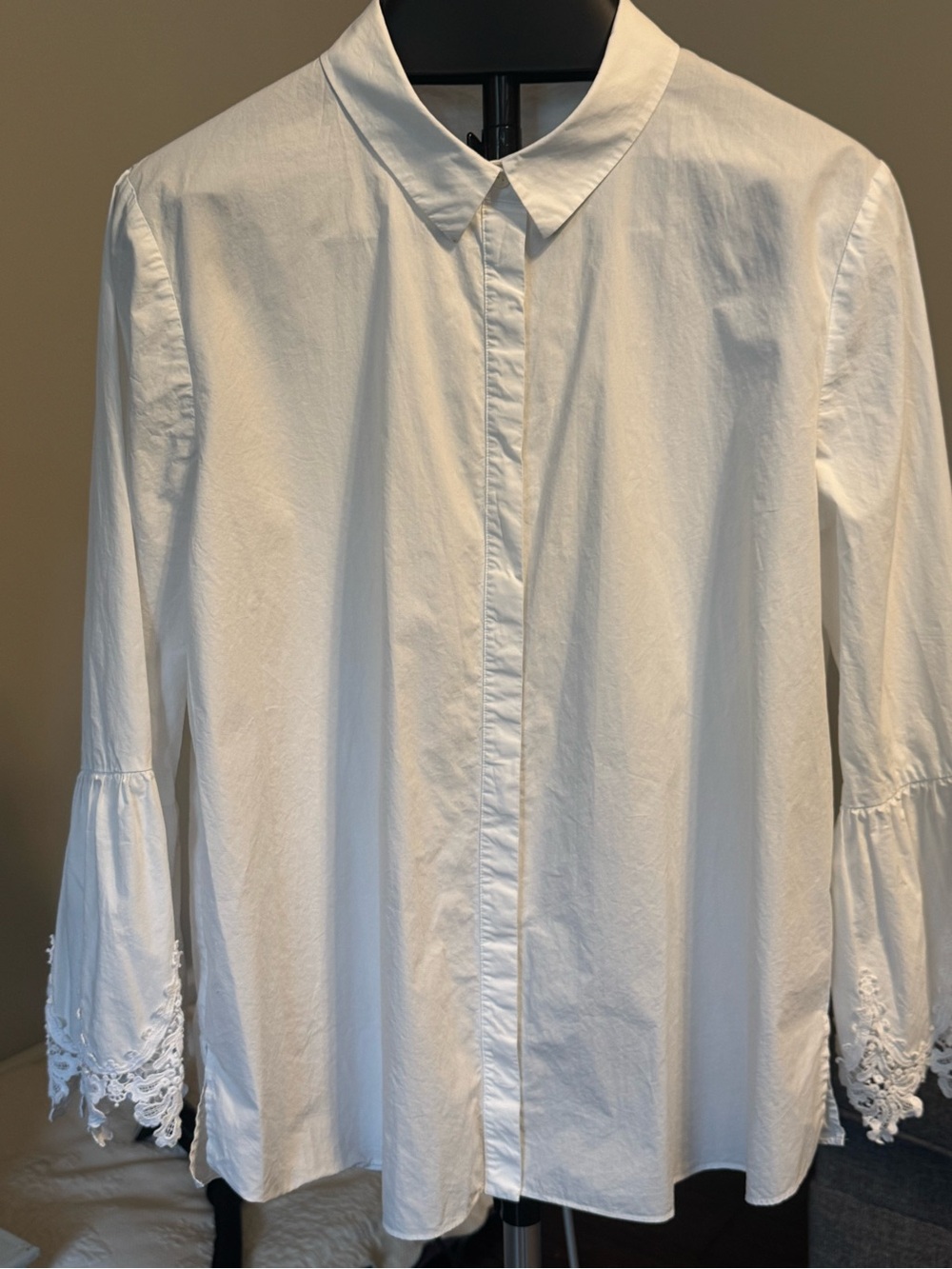 Kobi Halperin White Button-Front Cotton Blouse with Lace Trim Sleeves